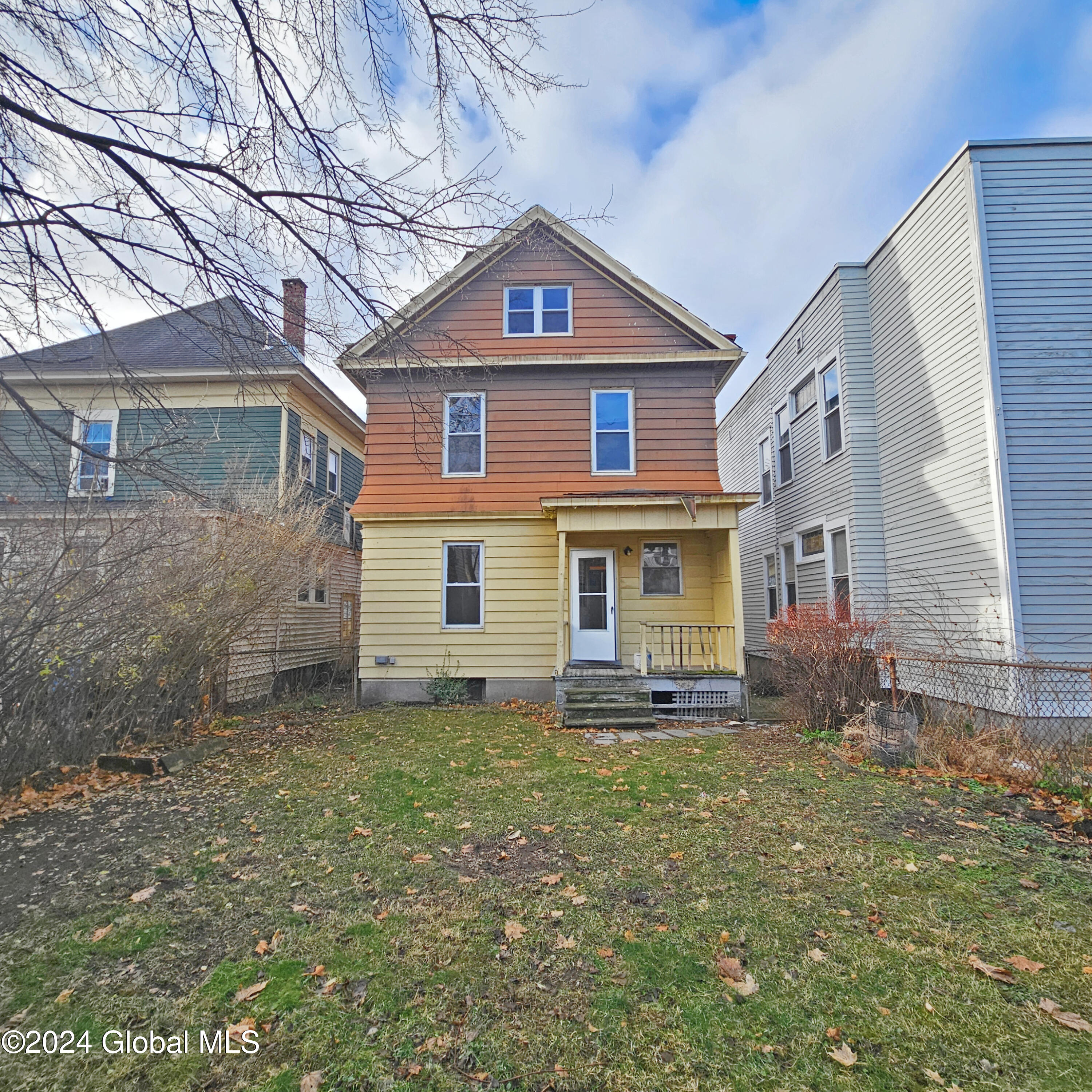 21 Lincoln Avenue