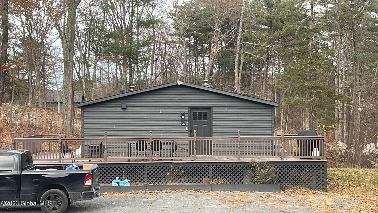 690 Green Lake Road