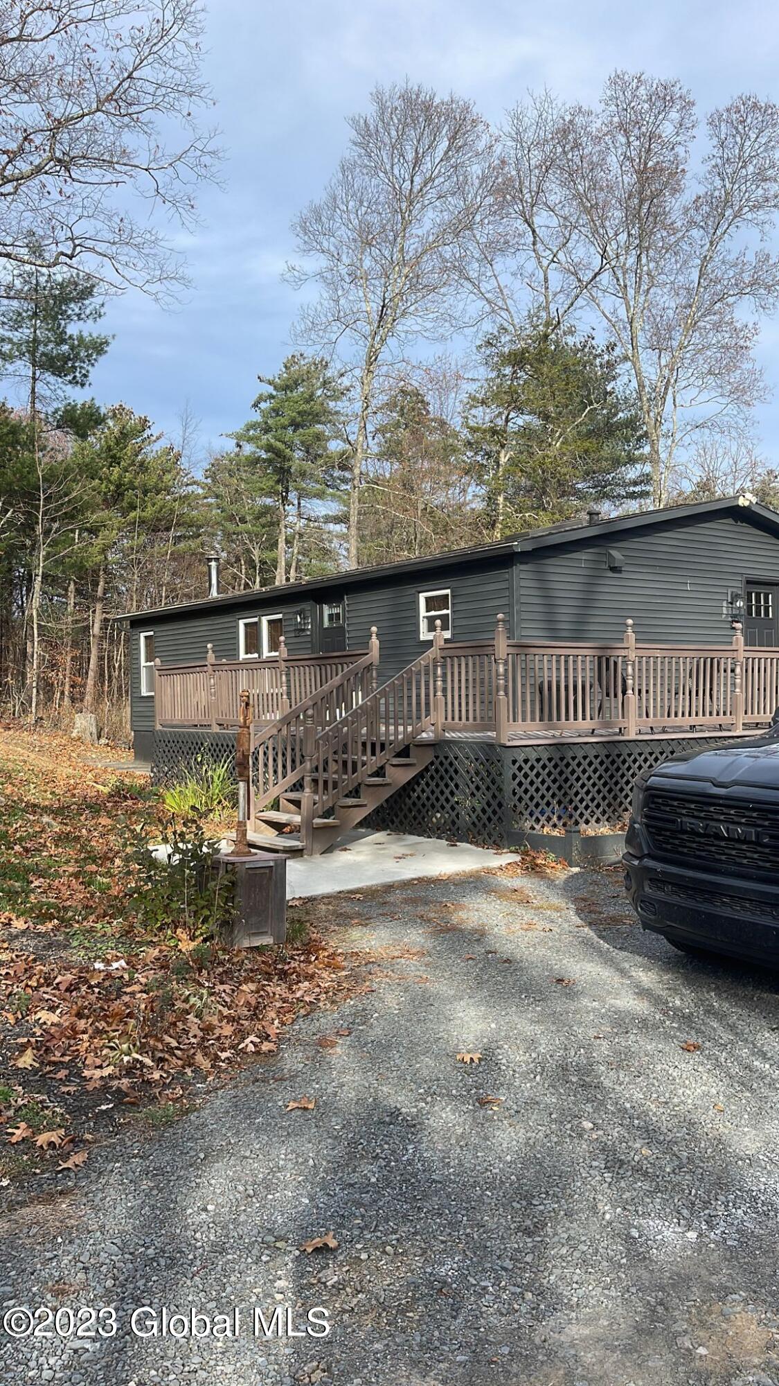 690 Green Lake Road