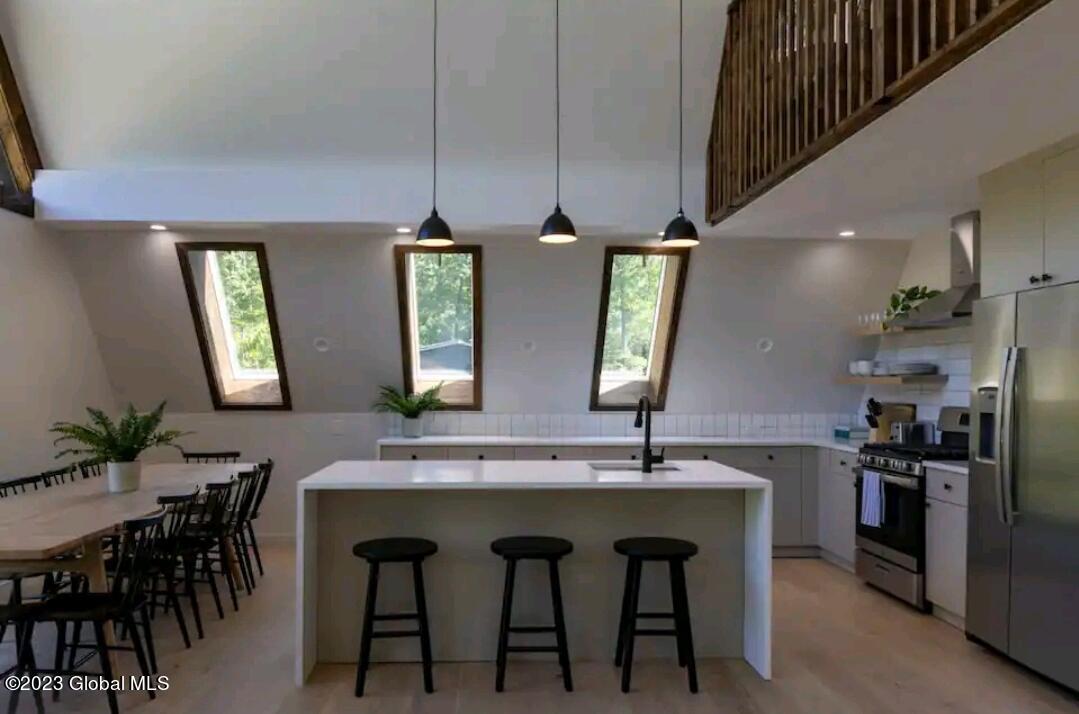 686 Green Lake Road