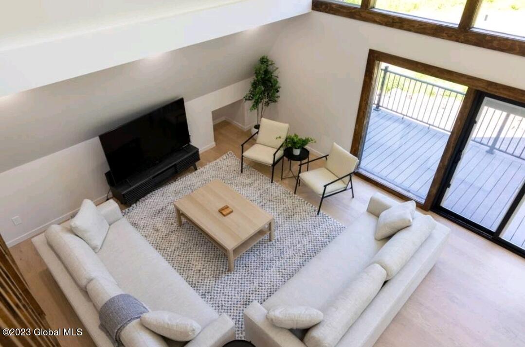 686 Green Lake Road