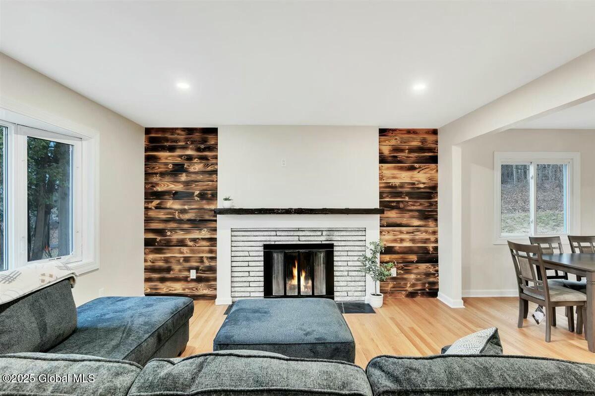 837 Sacandaga Road