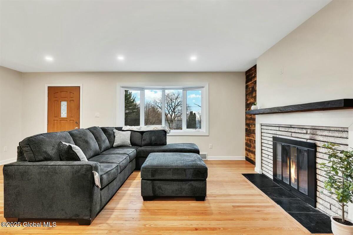 837 Sacandaga Road