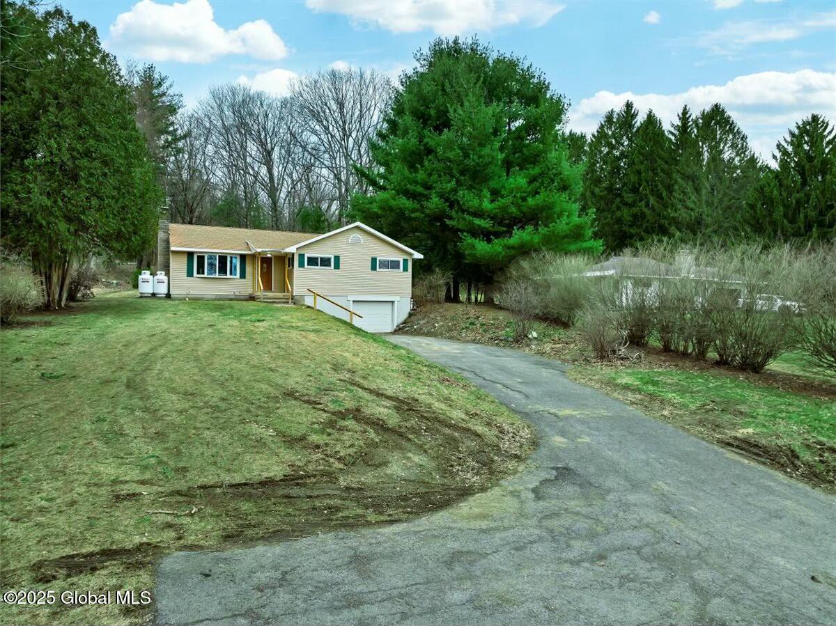 837 Sacandaga Road