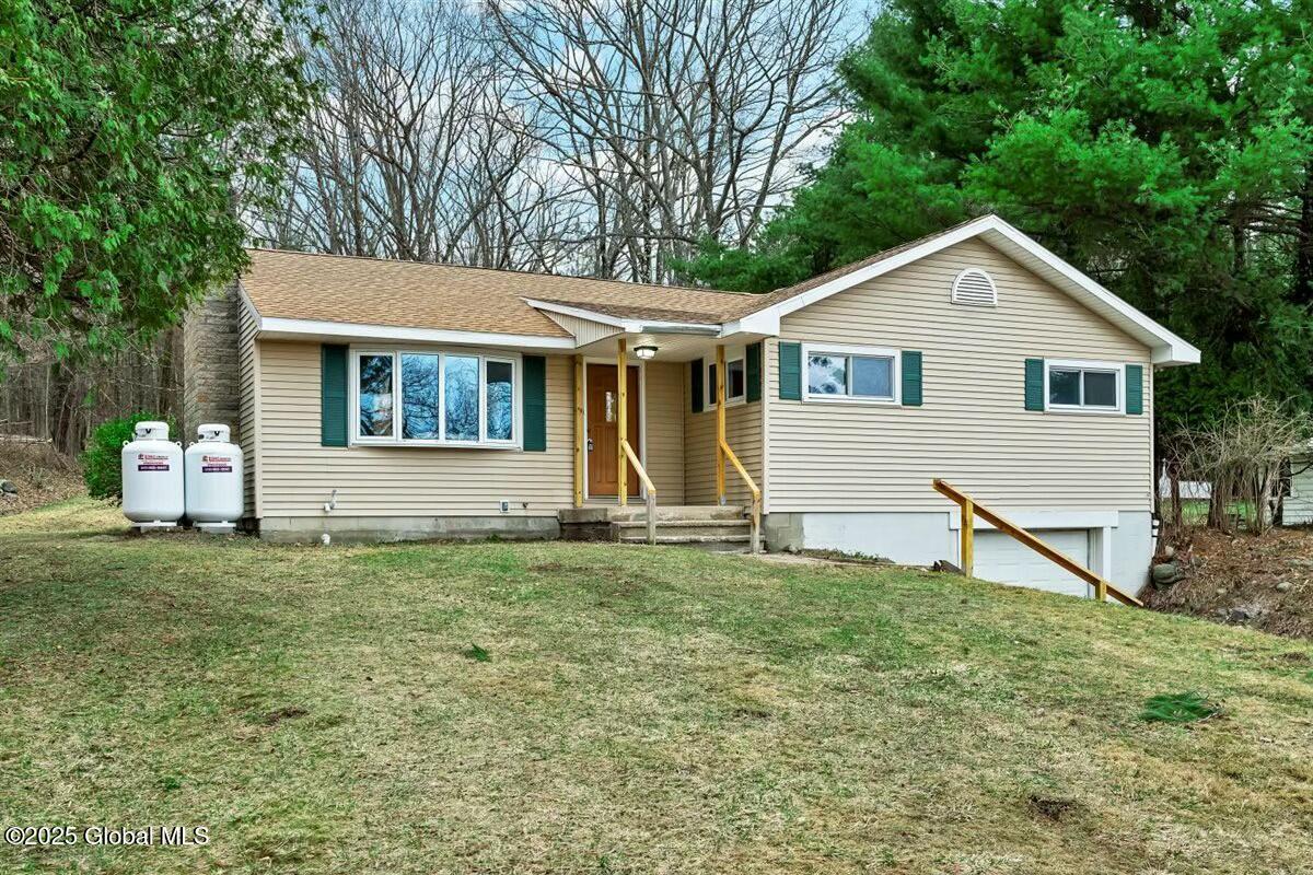 837 Sacandaga Road