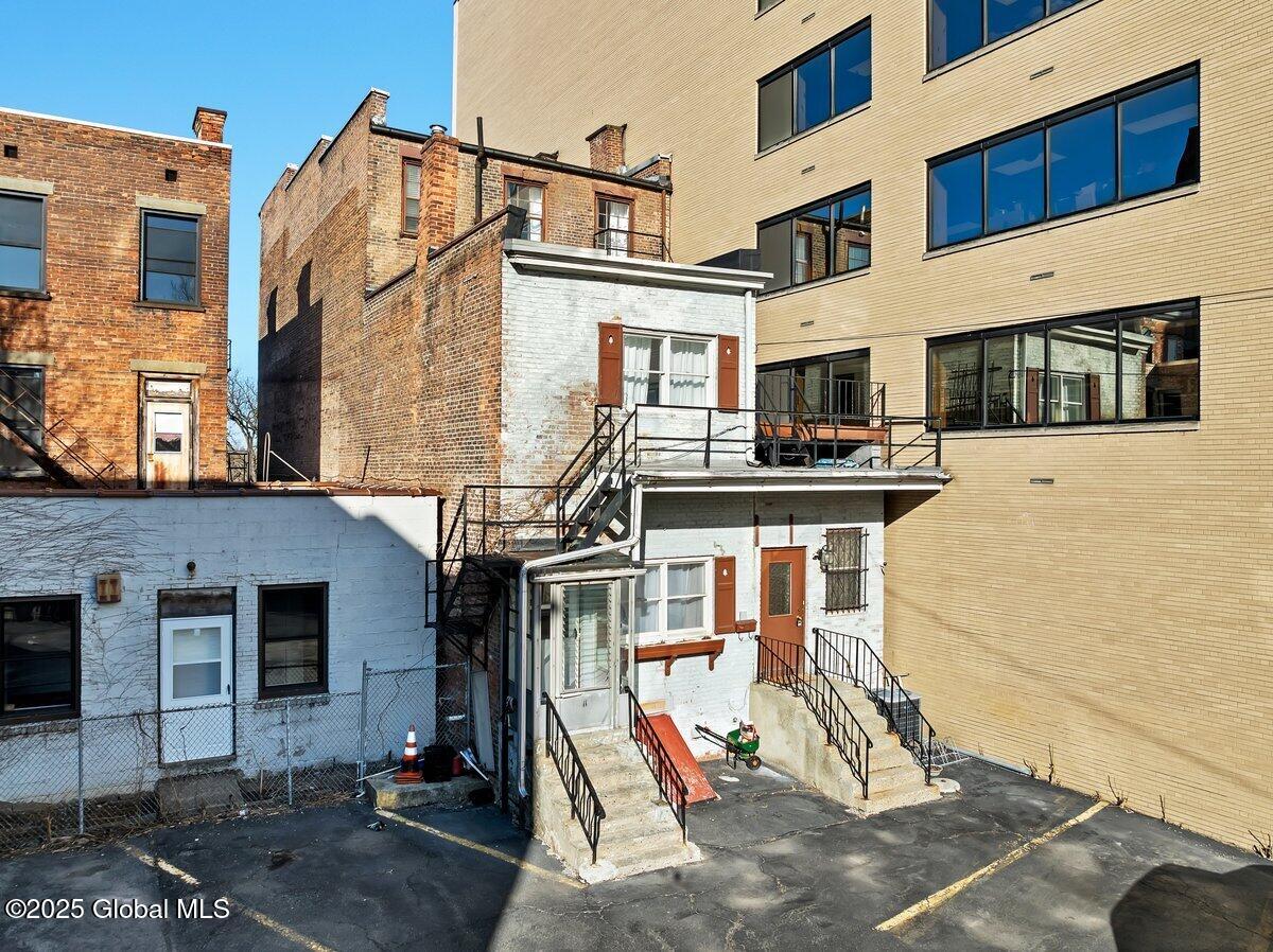 166 Washington Avenue