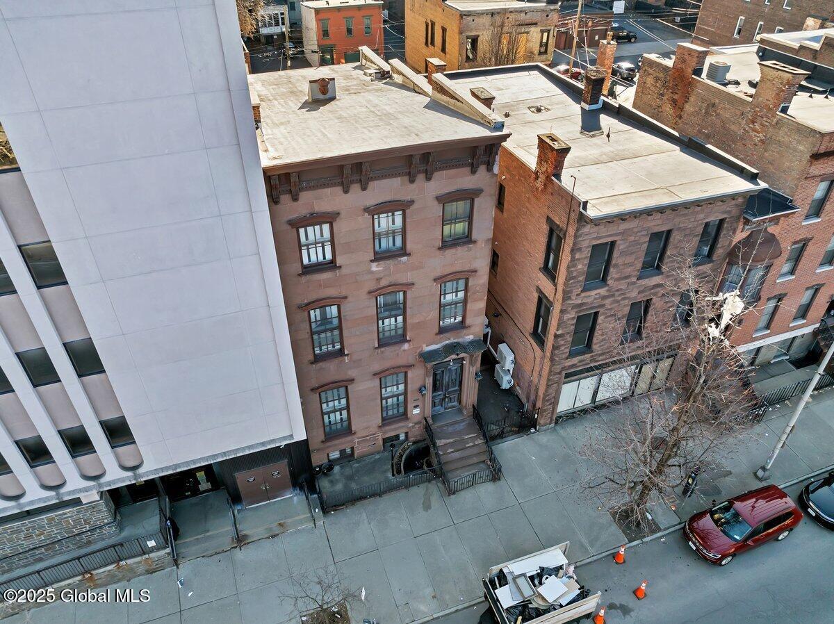 166 Washington Avenue