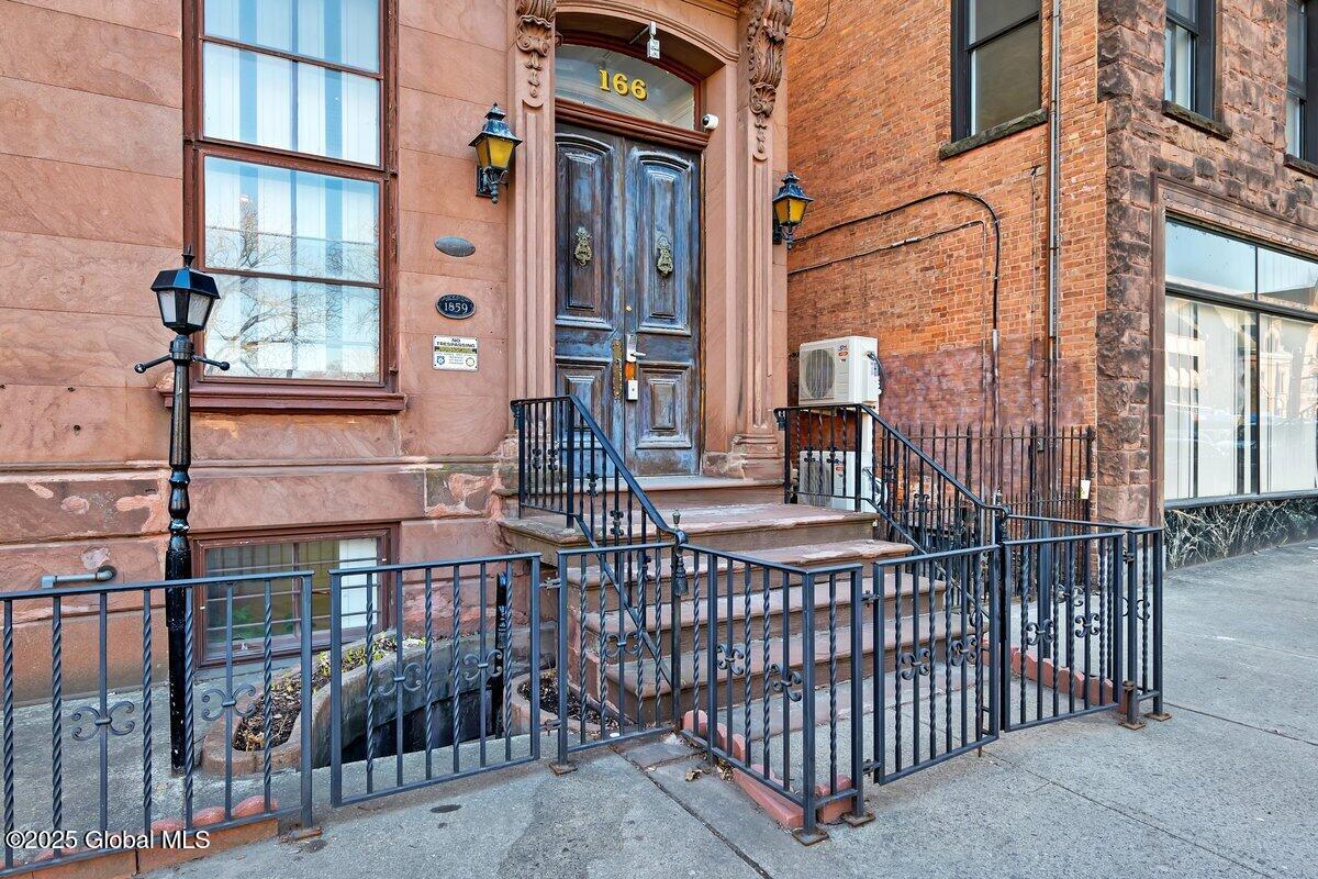 166 Washington Avenue