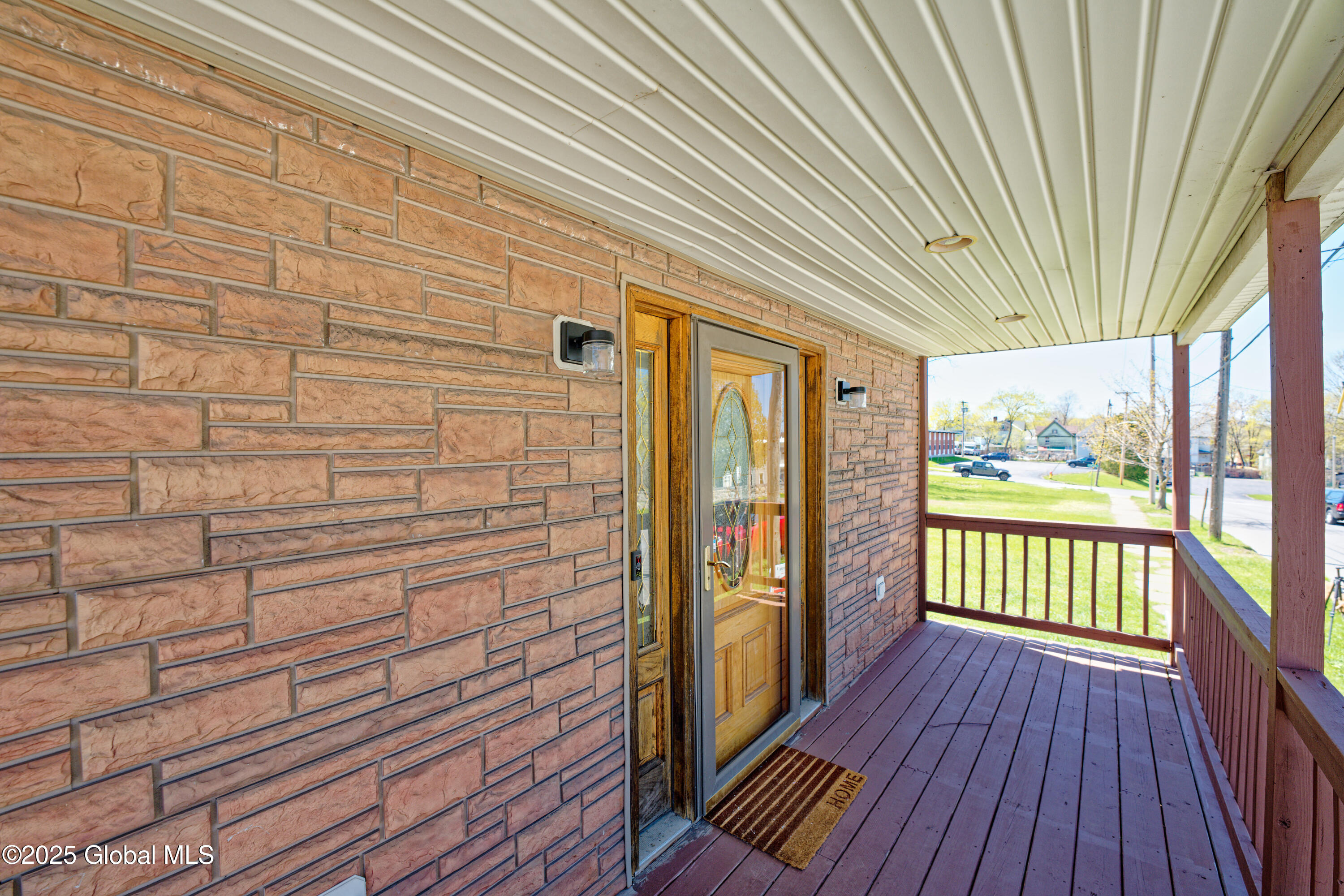 106 W Green Street