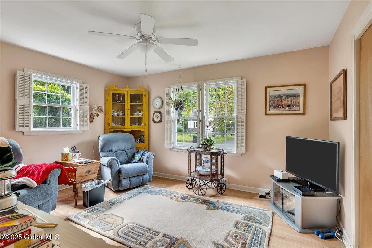 27 Cedar Lane