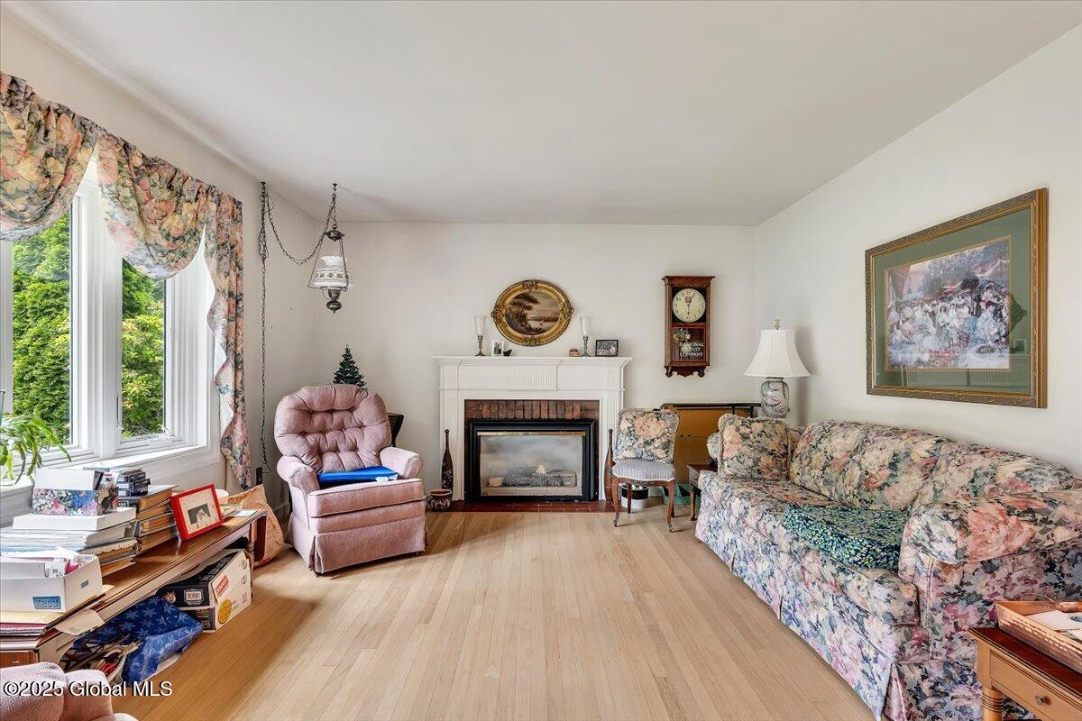 27 Cedar Lane