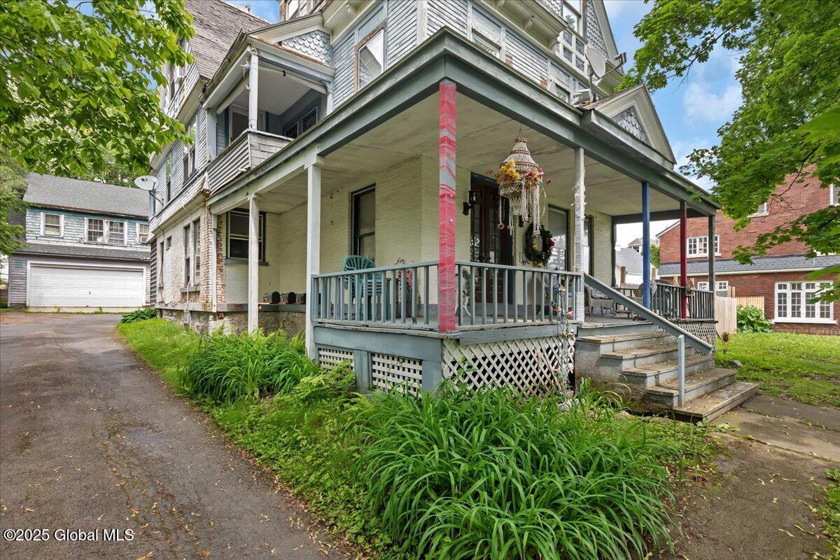 253 Guy Park Avenue