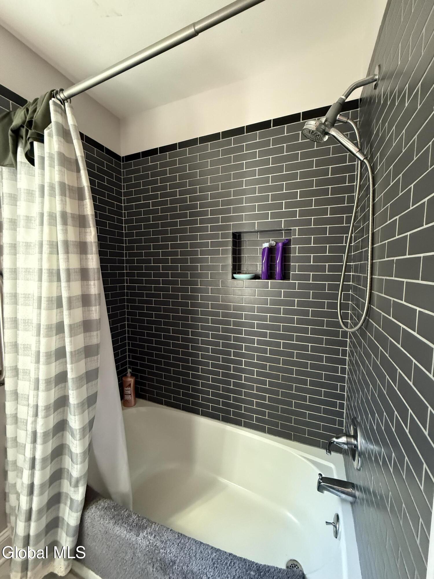 108 Chuctanunda Street