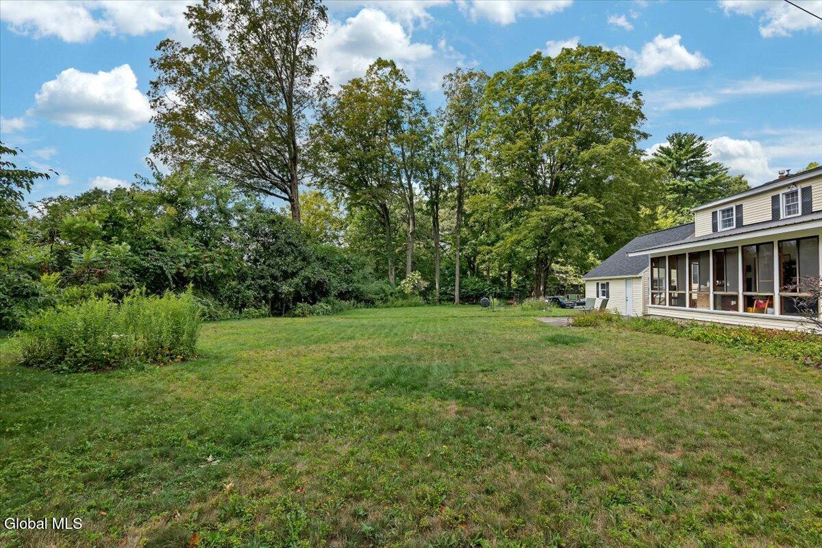 8 Cedar Lane