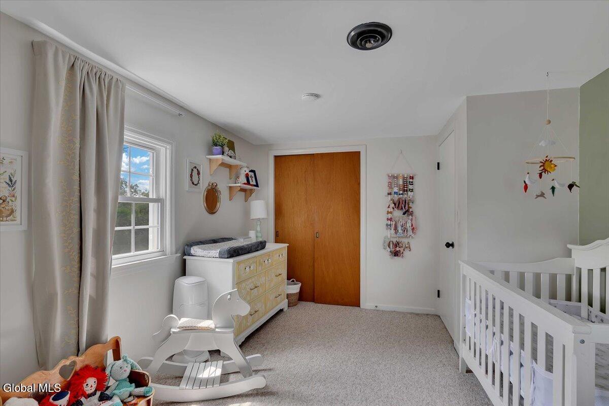 8 Cedar Lane