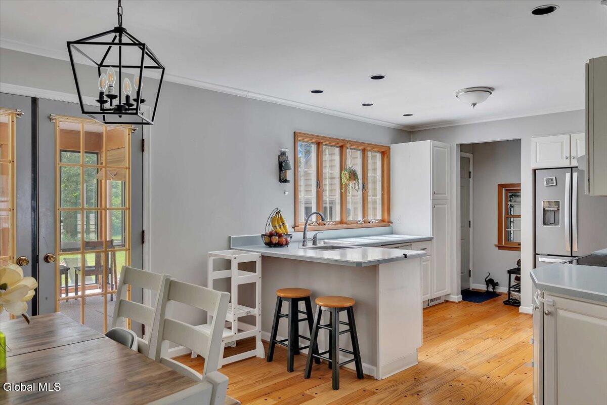 8 Cedar Lane