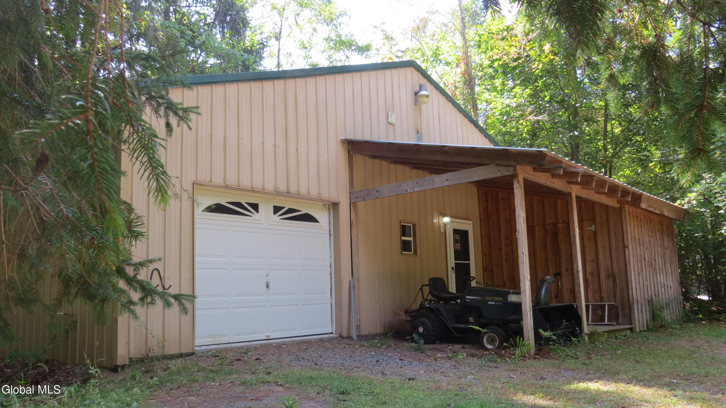 225 County Highway 109