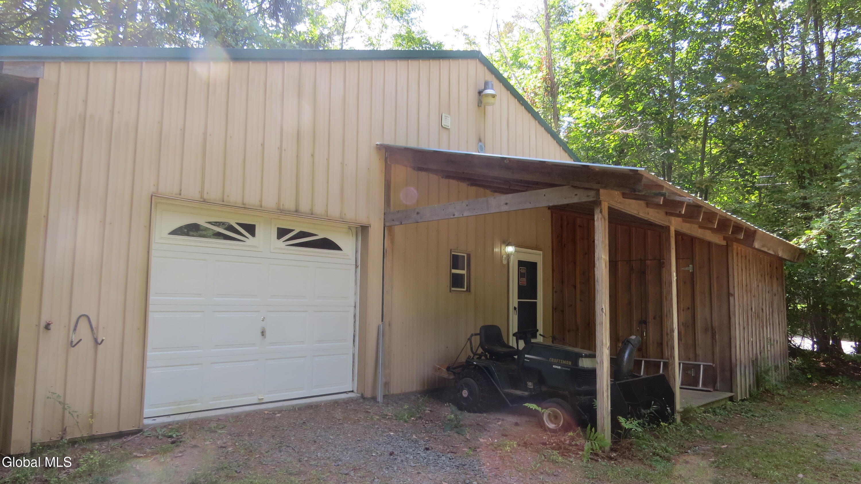225 County Highway 109