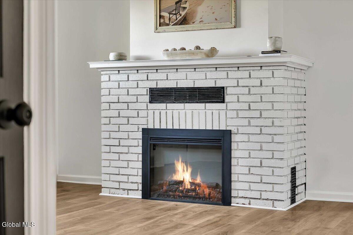 1687 County Highway 107