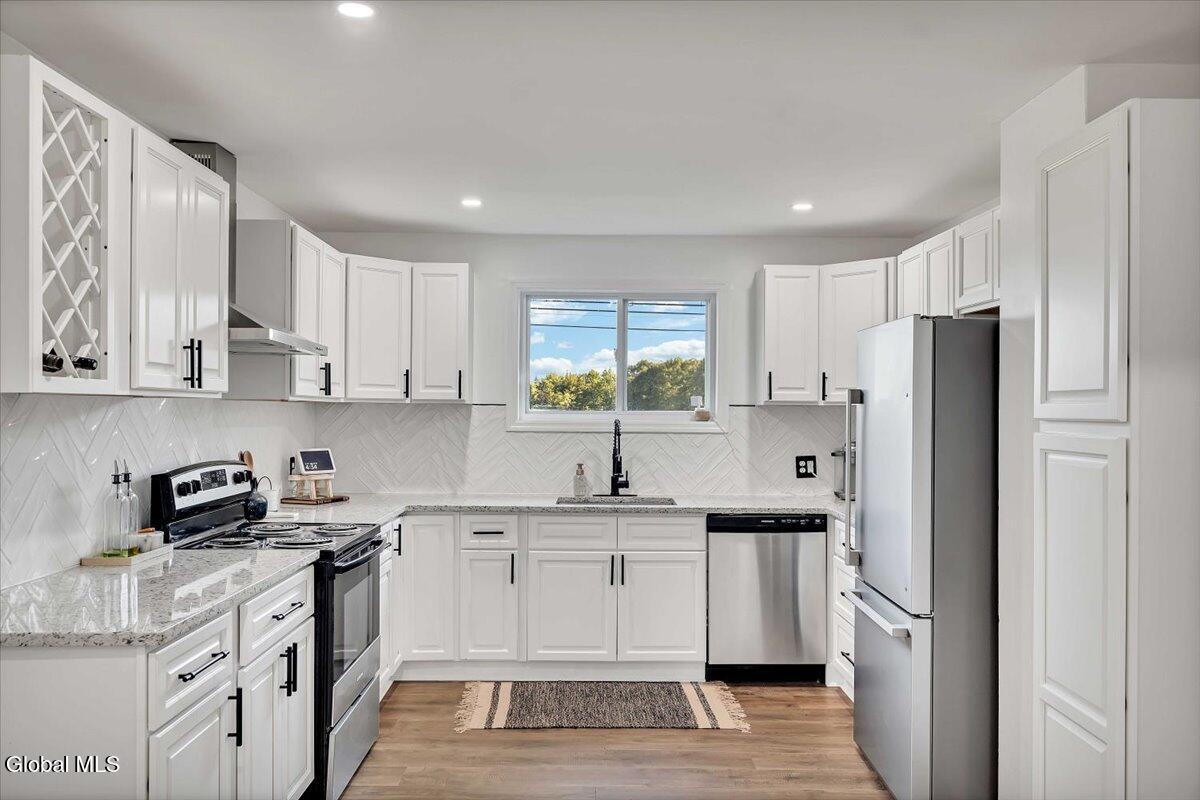 1687 County Highway 107