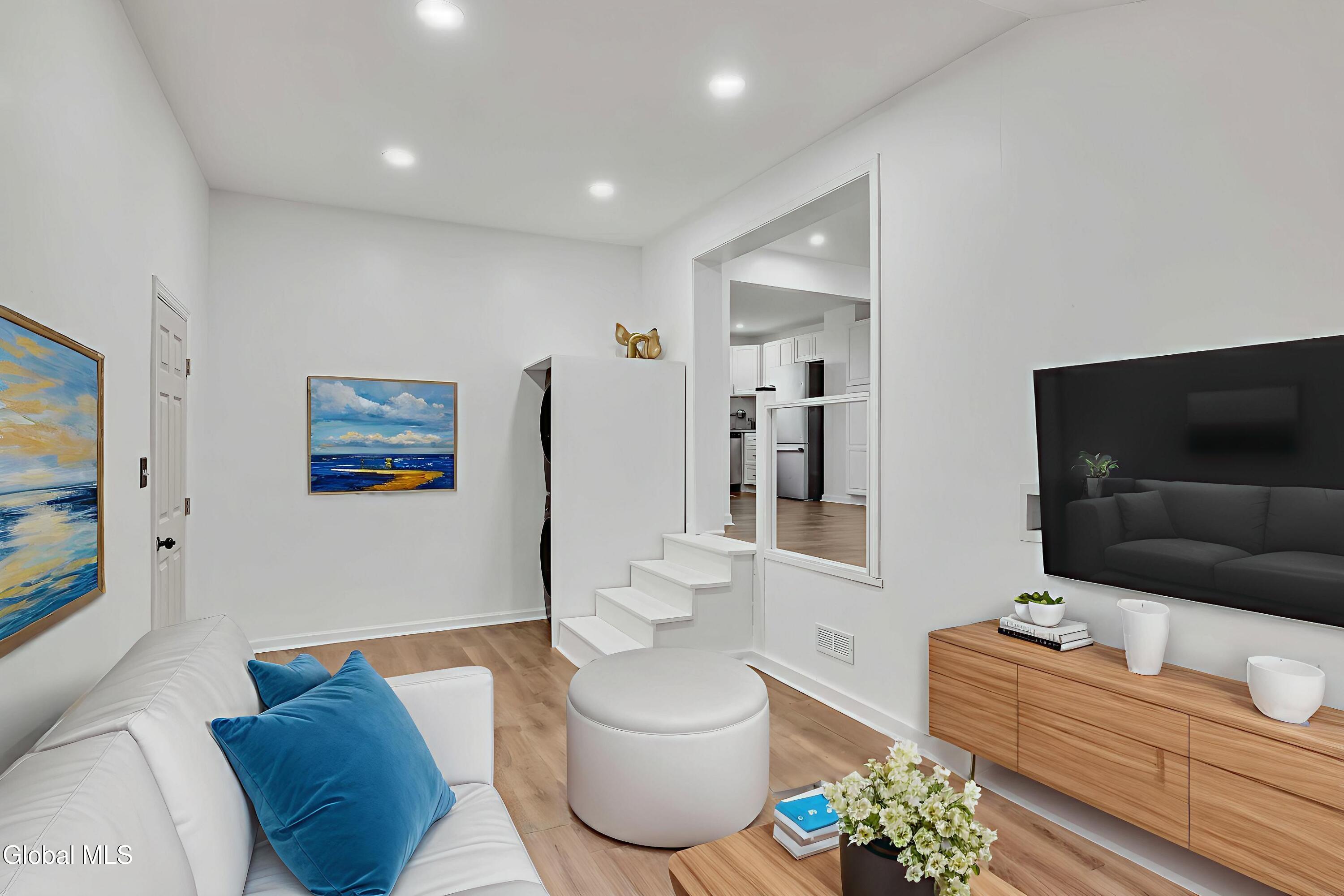 1687 County Highway 107