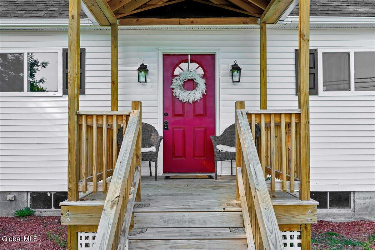 1687 County Highway 107