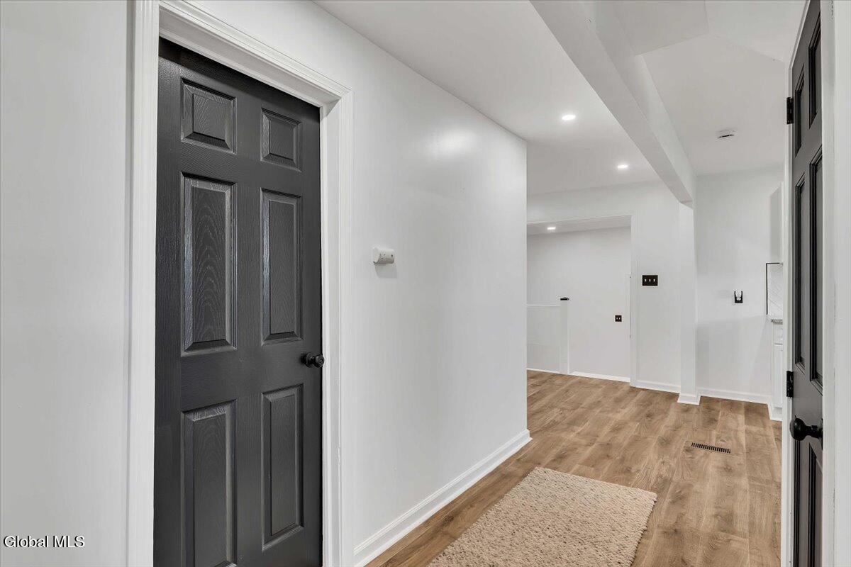 1687 County Highway 107