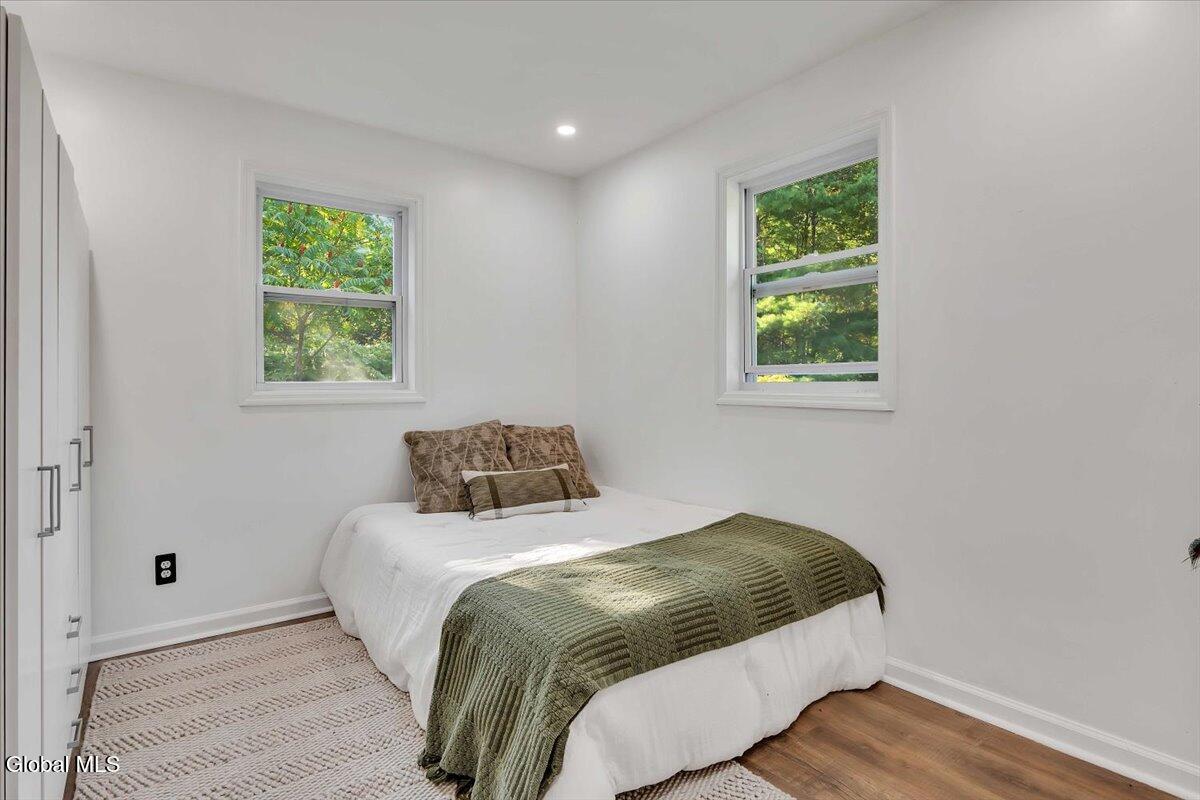 1687 County Highway 107