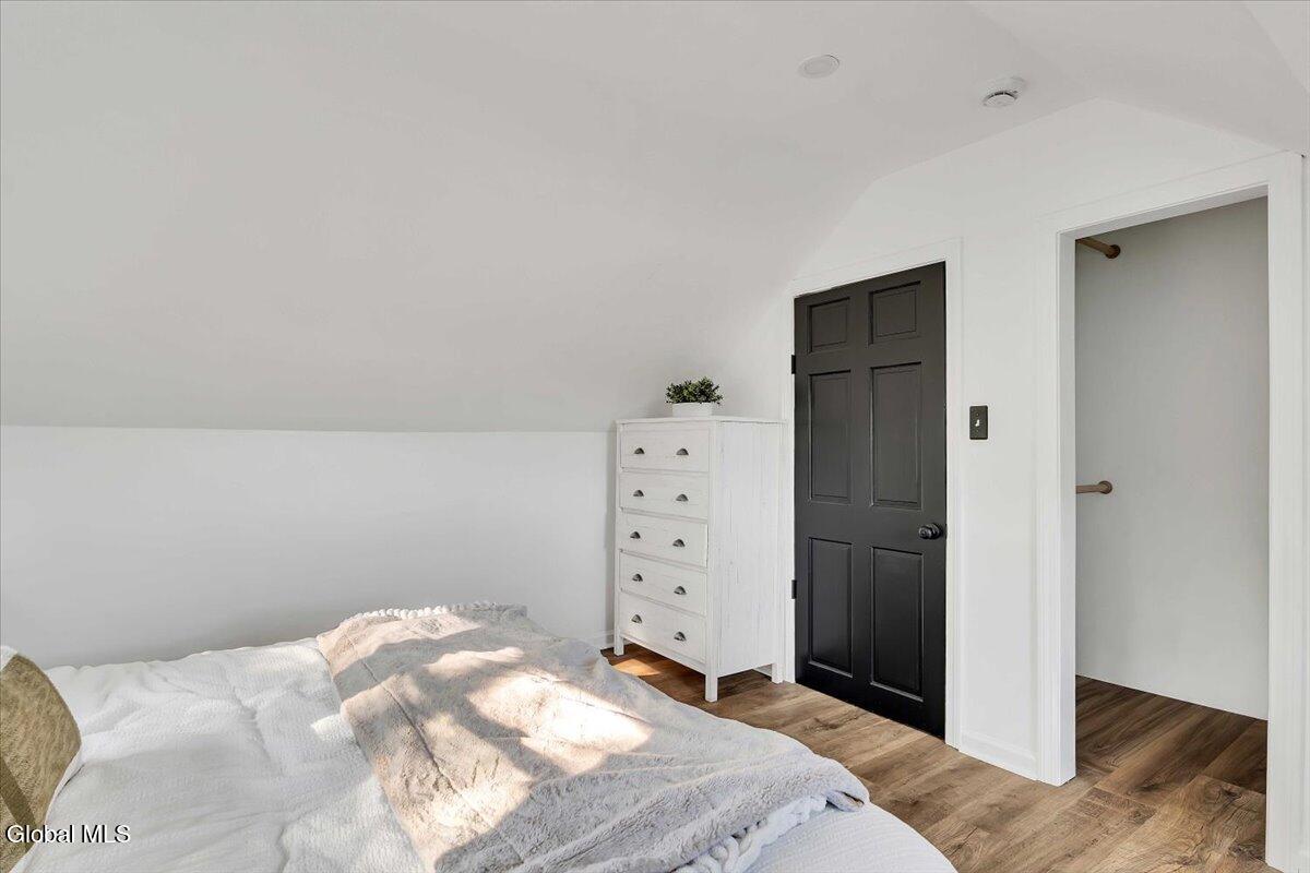 1687 County Highway 107