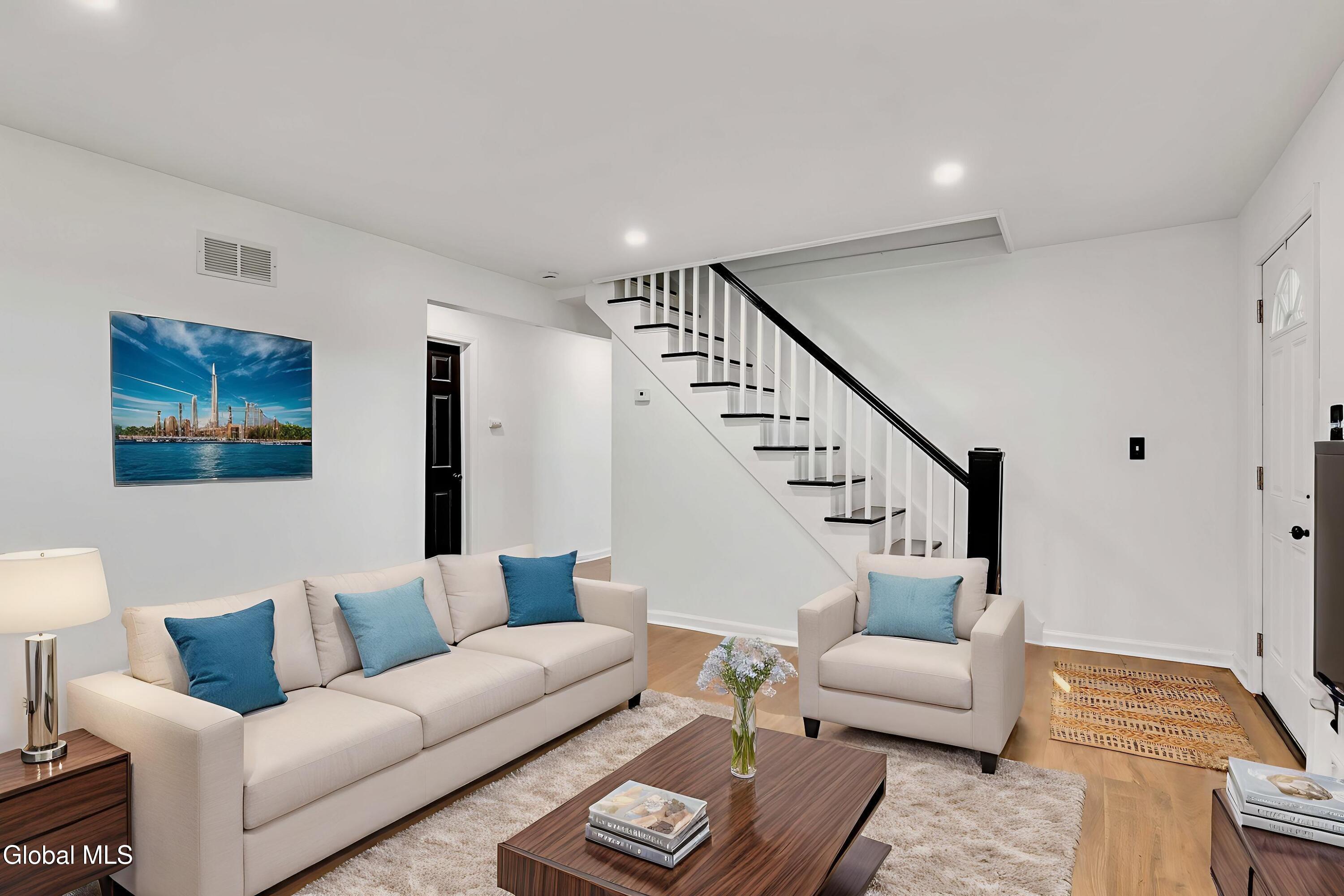 1687 County Highway 107