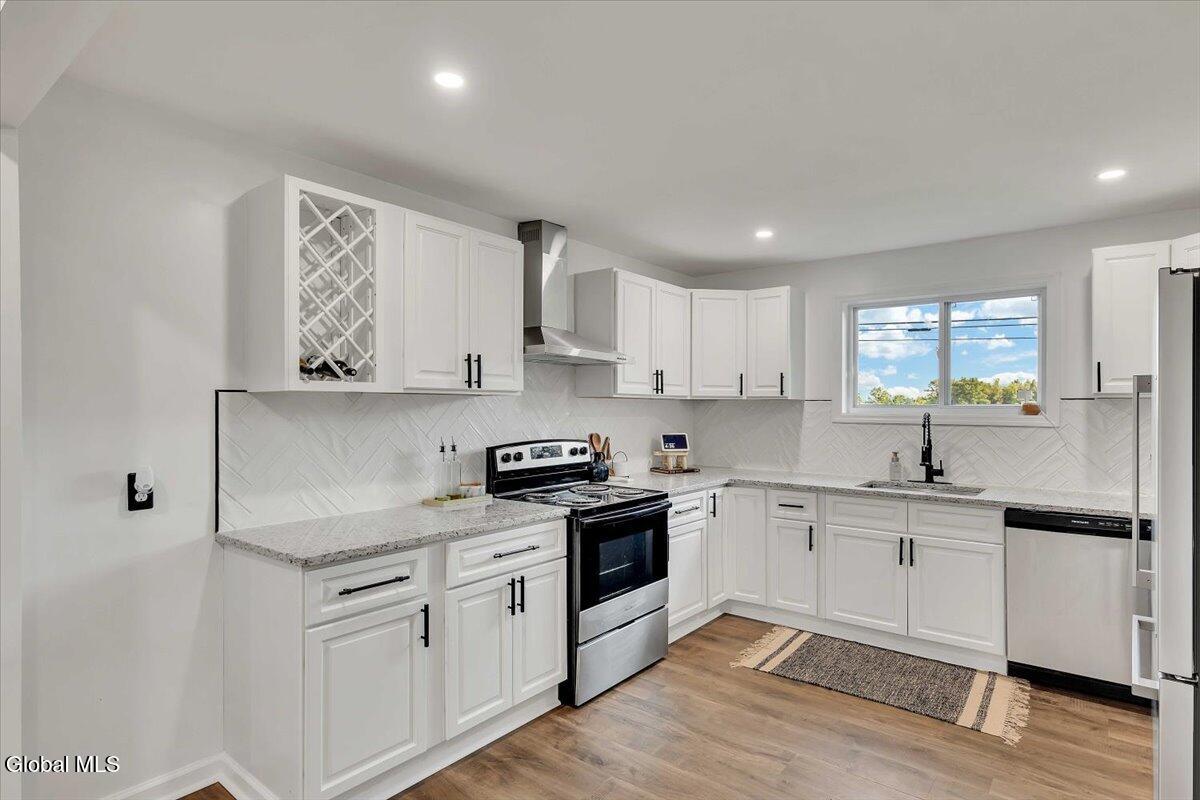 1687 County Highway 107