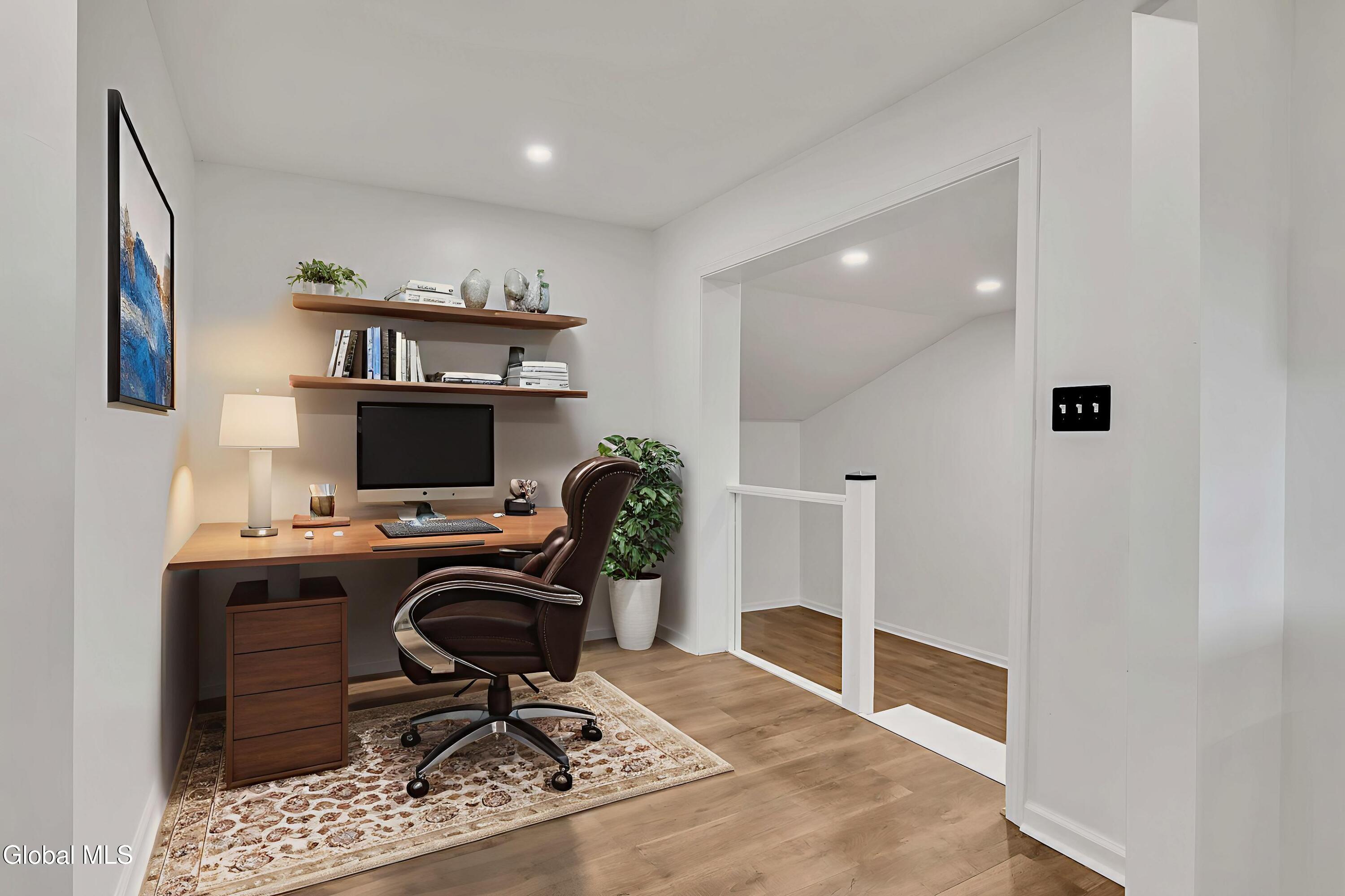 1687 County Highway 107