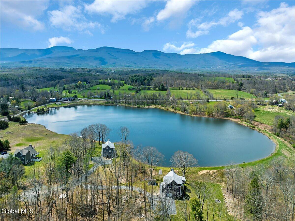 145 Rockefeller Lake Road