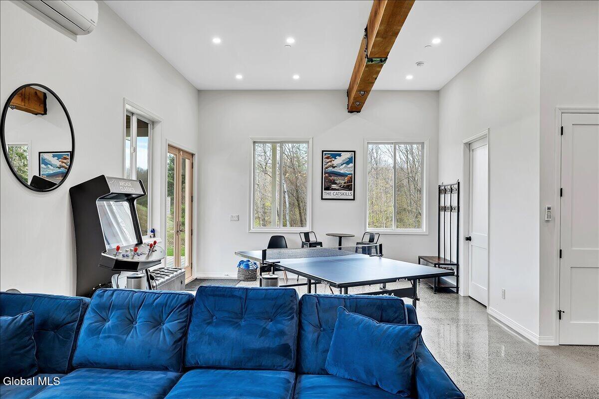 145 Rockefeller Lake Road