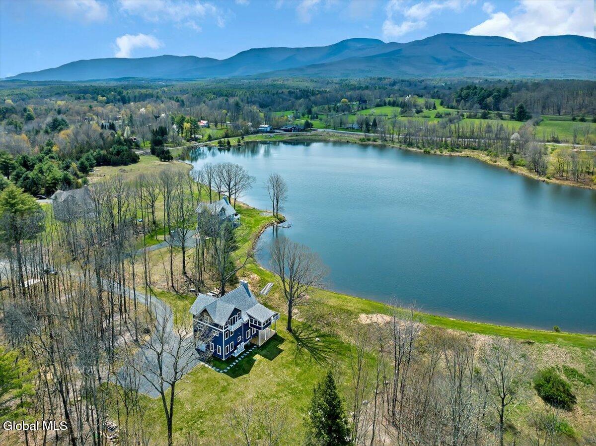 145 Rockefeller Lake Road