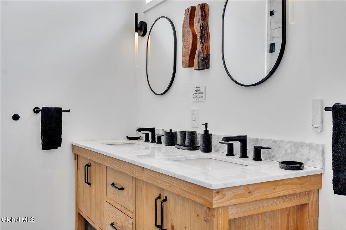 145 Rockefeller Lake Road