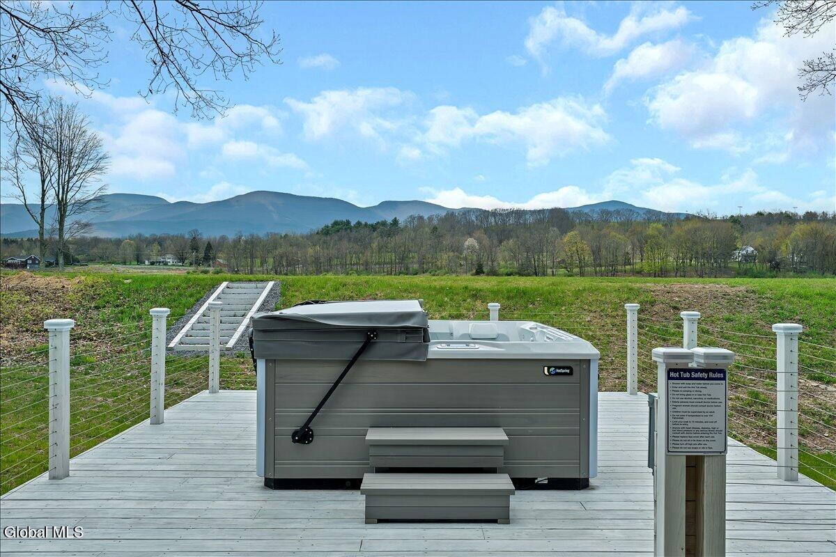 145 Rockefeller Lake Road