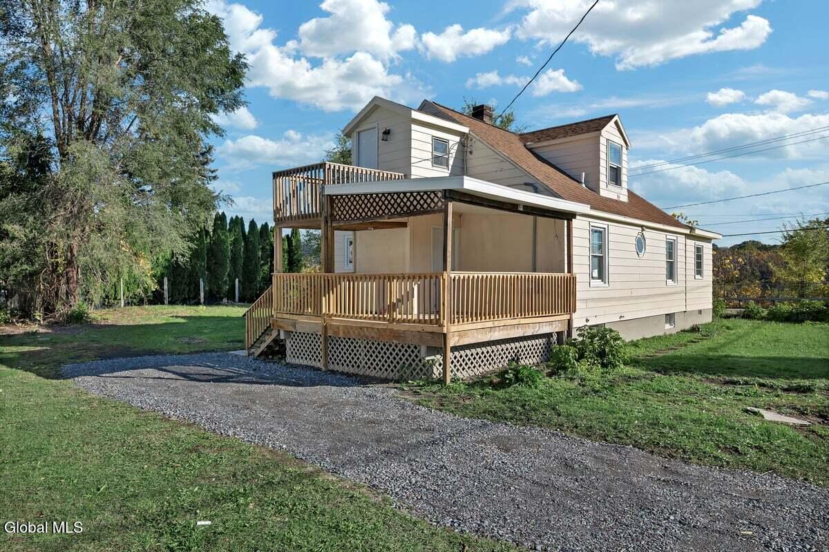 12 Taylor Street, Cohoes