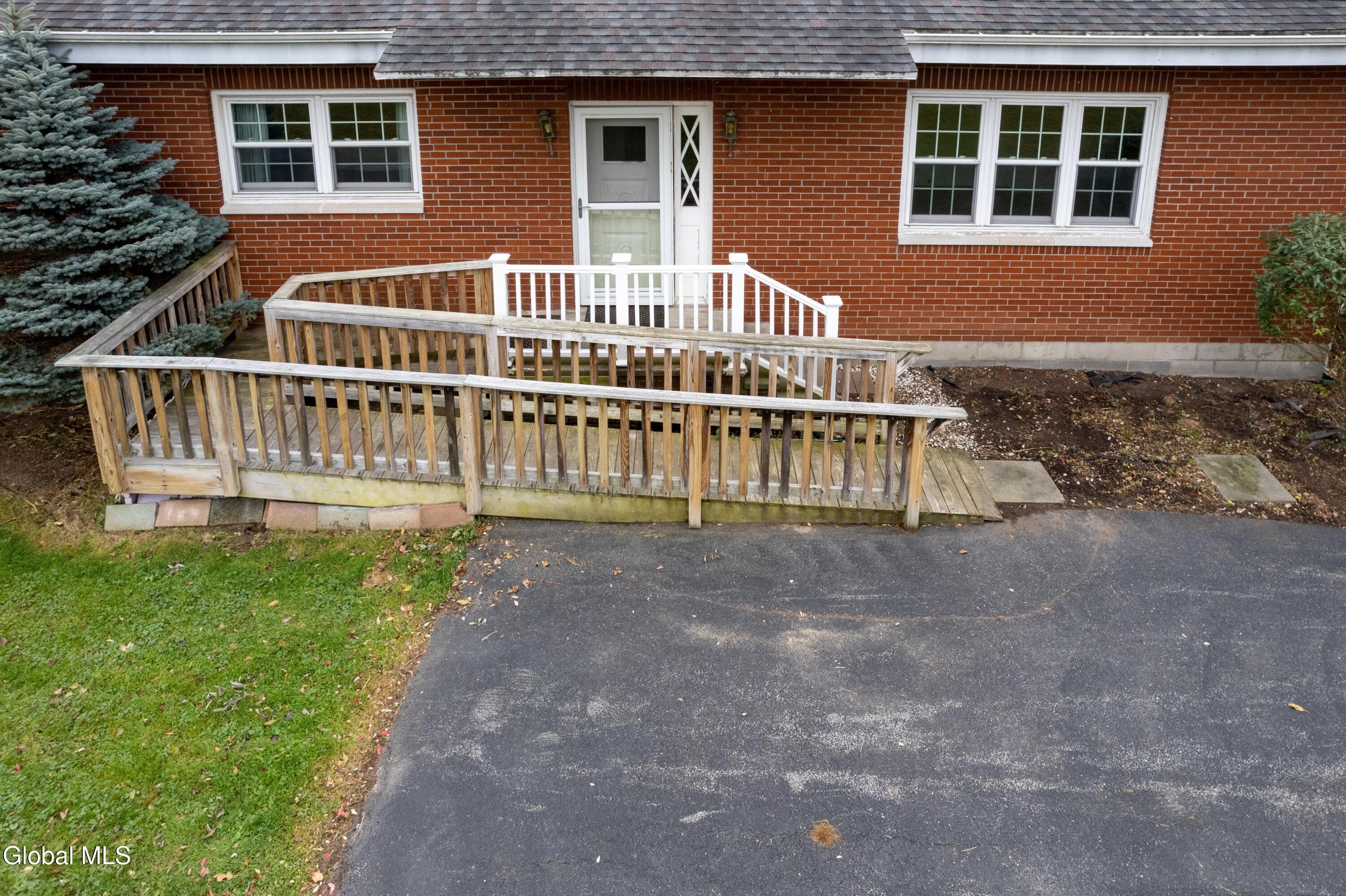 4126 Duanesburg Churches Road