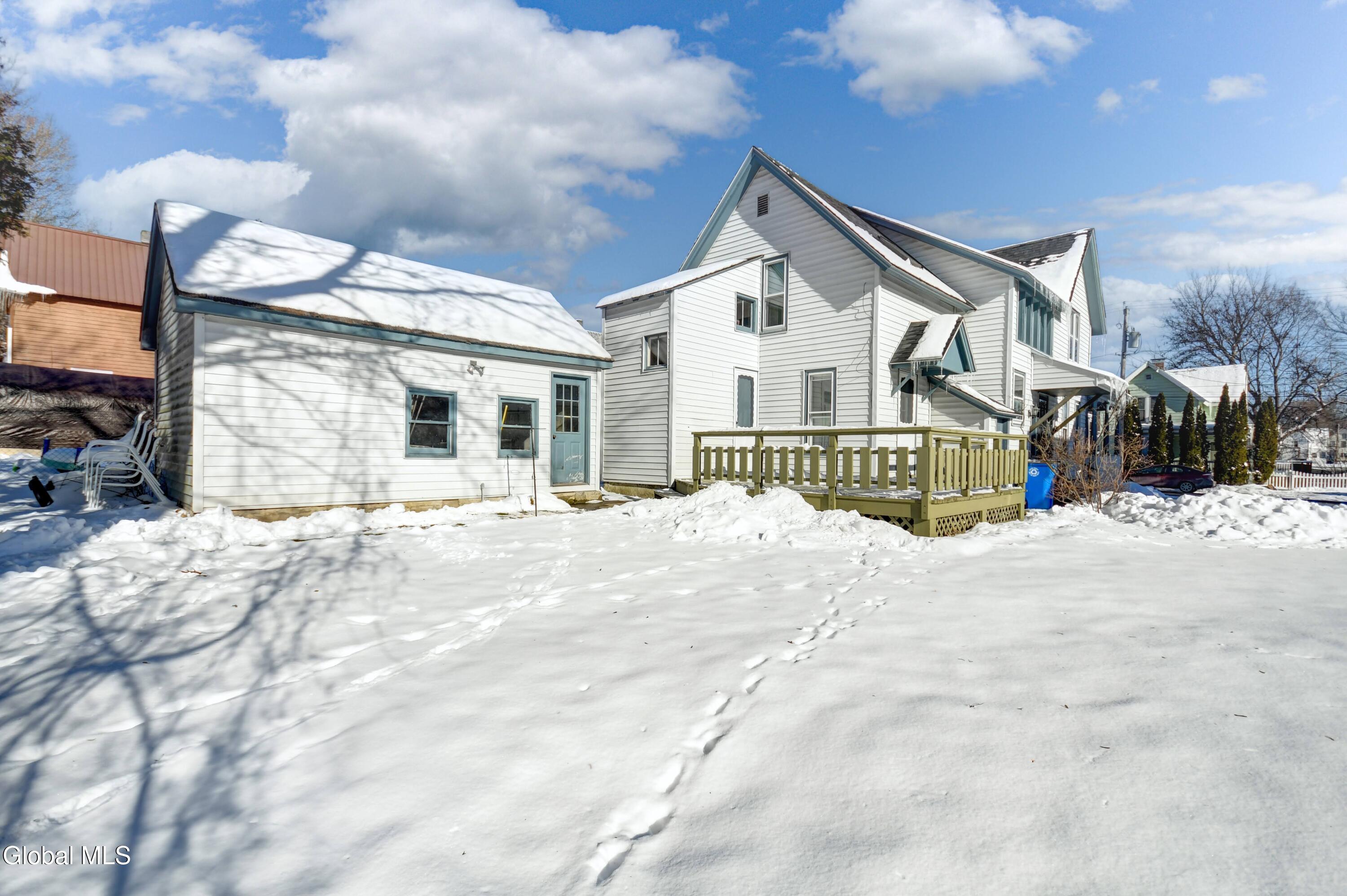 21 Willow Street