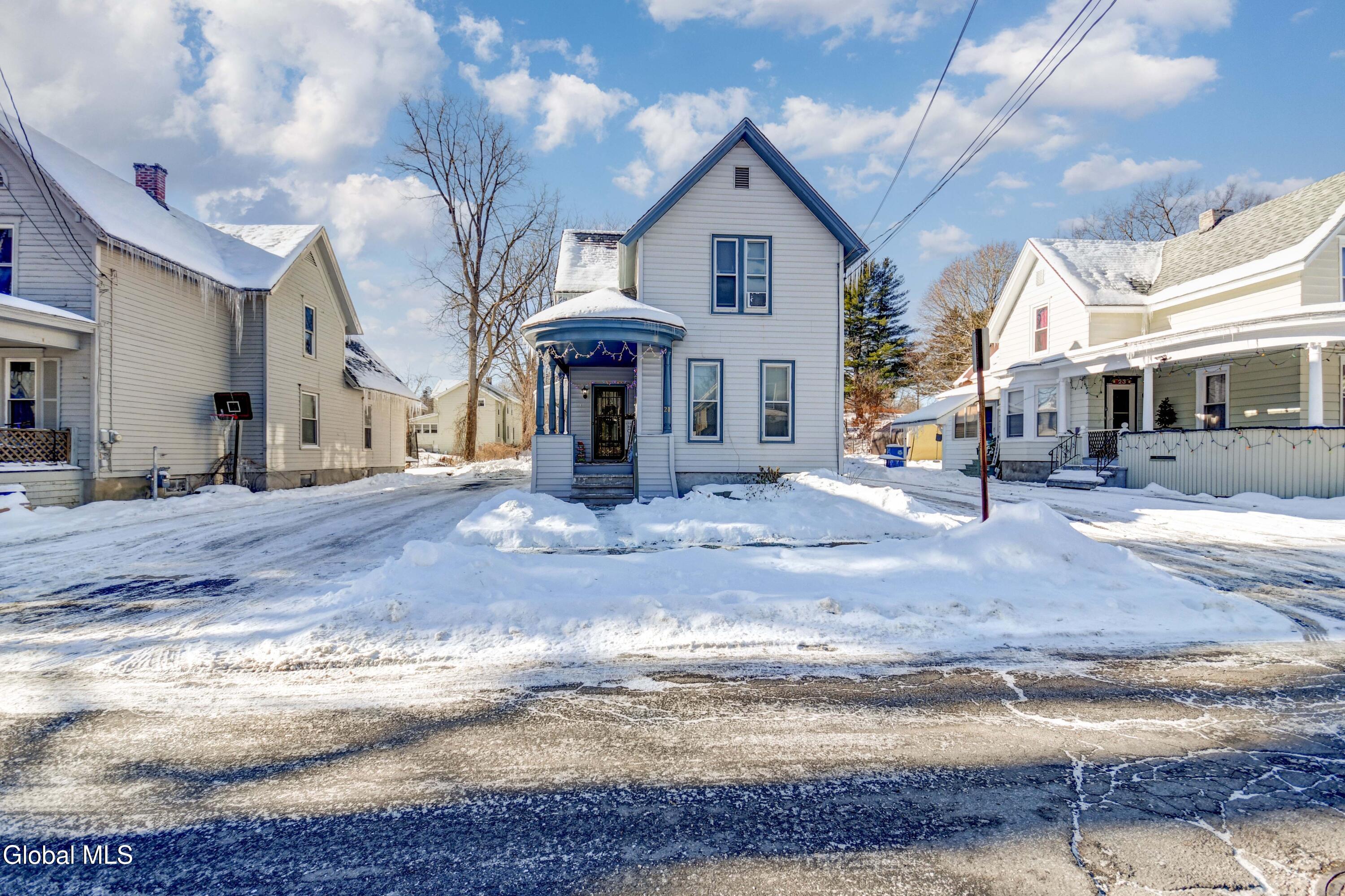 21 Willow Street