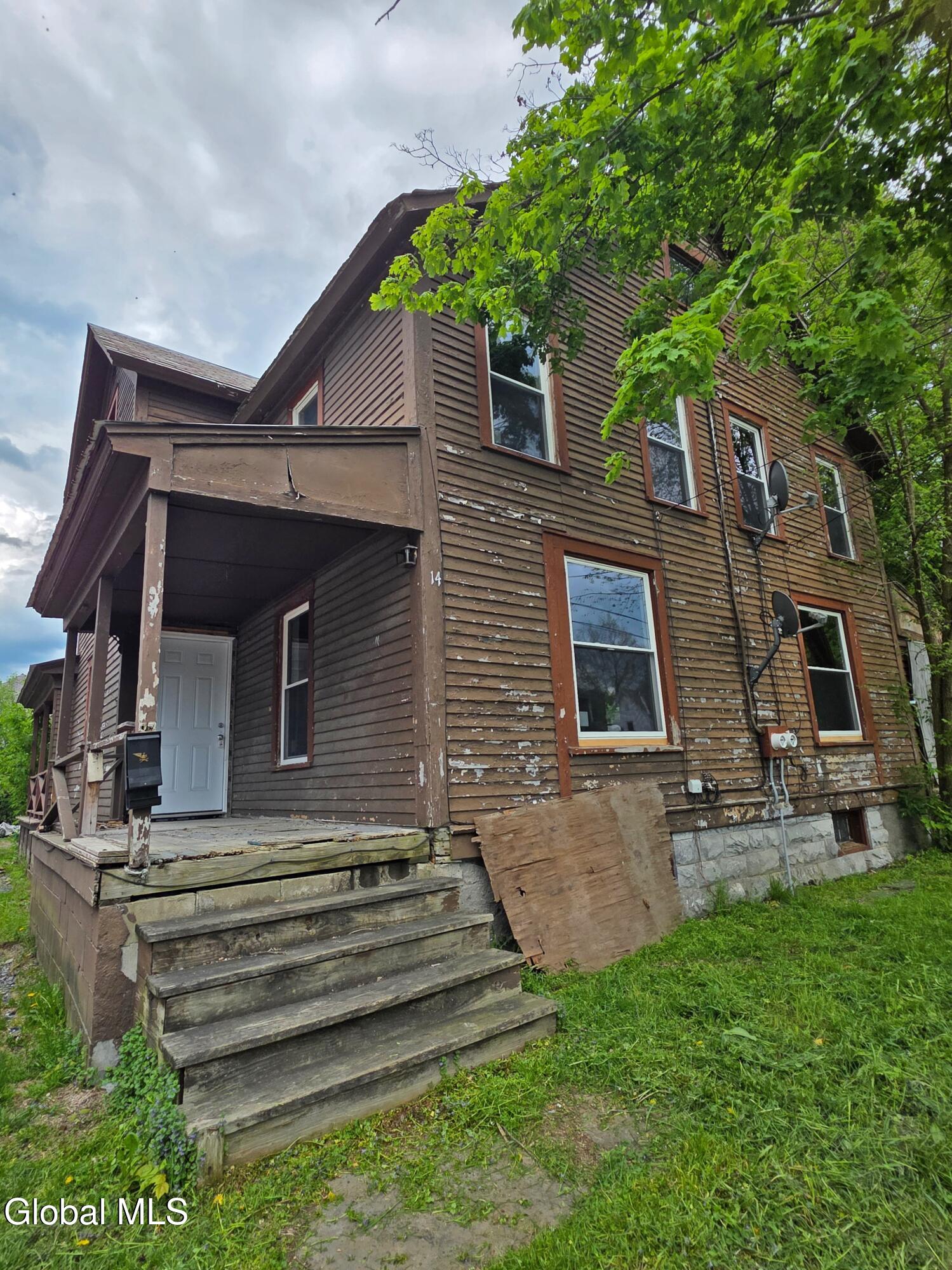 12-14 Lincoln Street