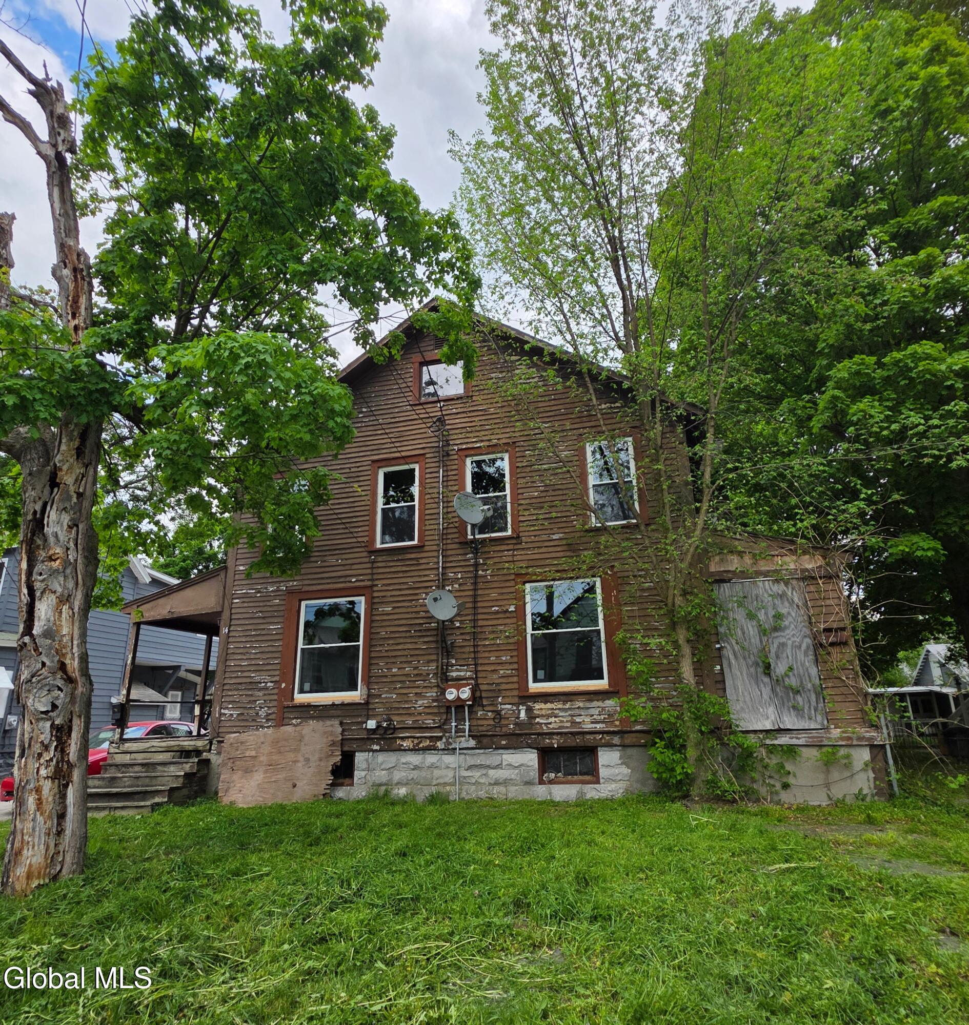 12-14 Lincoln Street