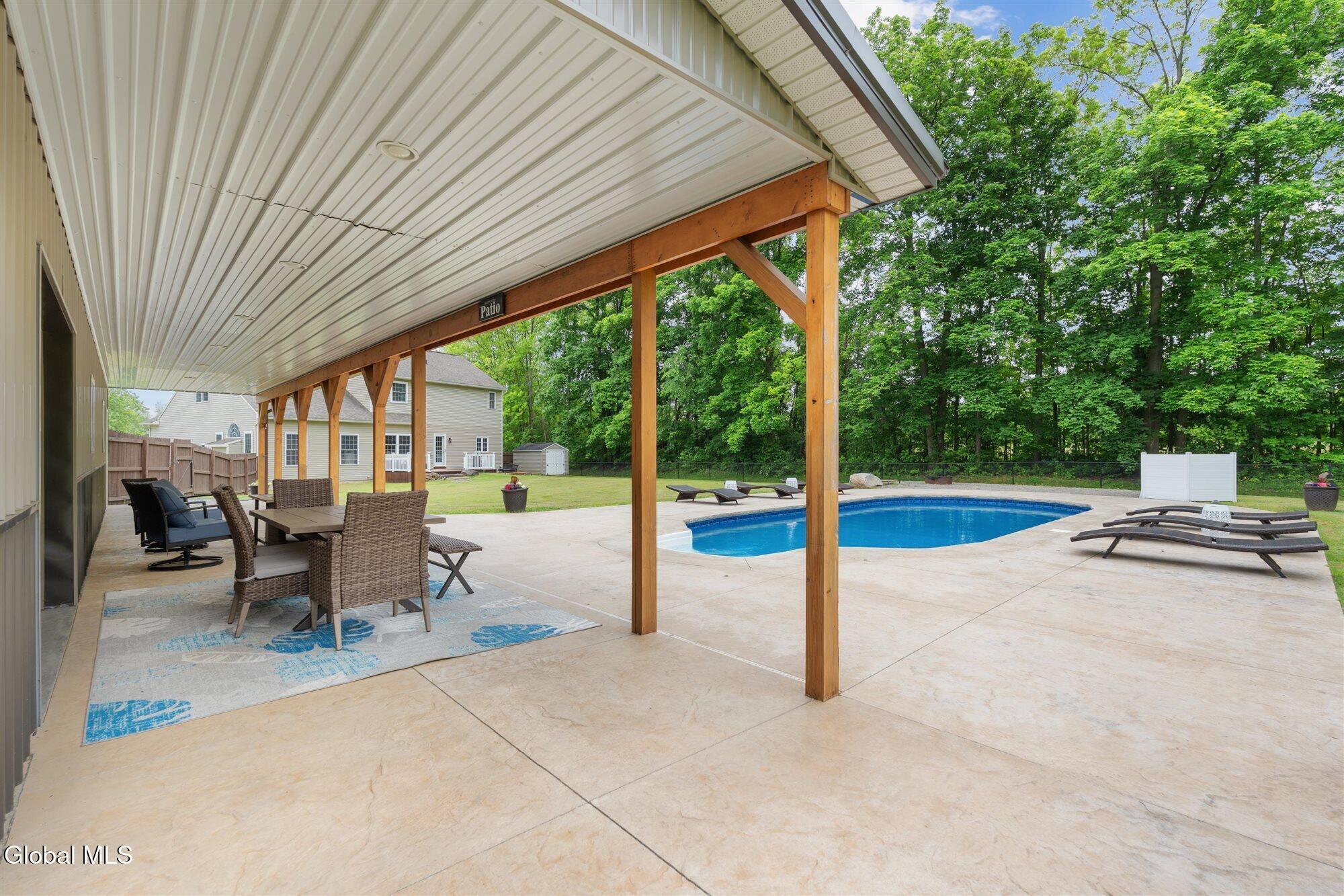 7 Oneida View Drive