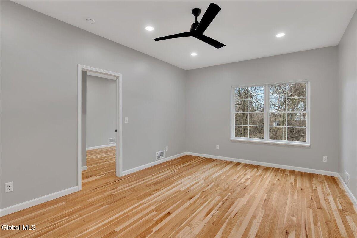 12 Livingston Avenue