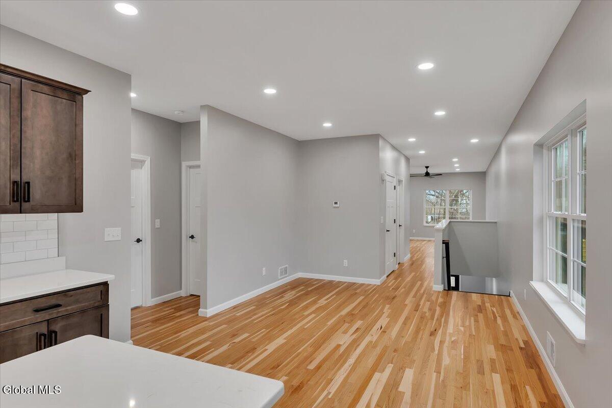 12 Livingston Avenue