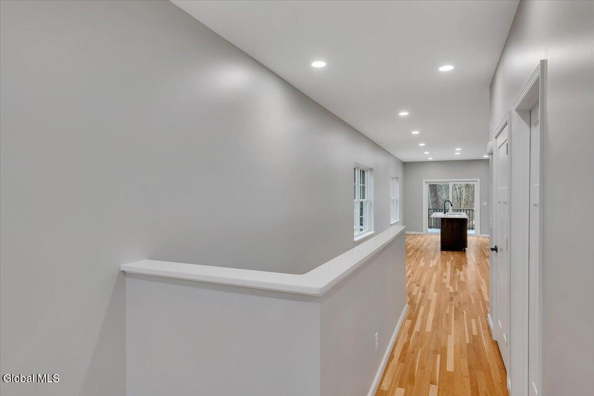 12 Livingston Avenue