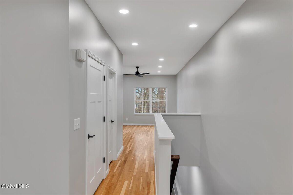 12 Livingston Avenue