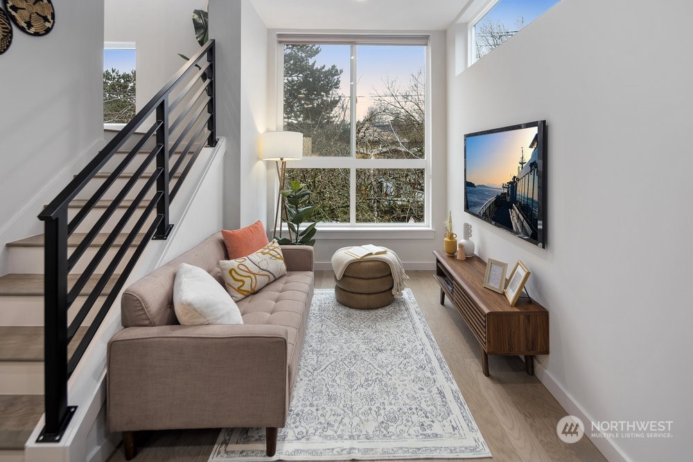 152 21st Avenue E Unit: B