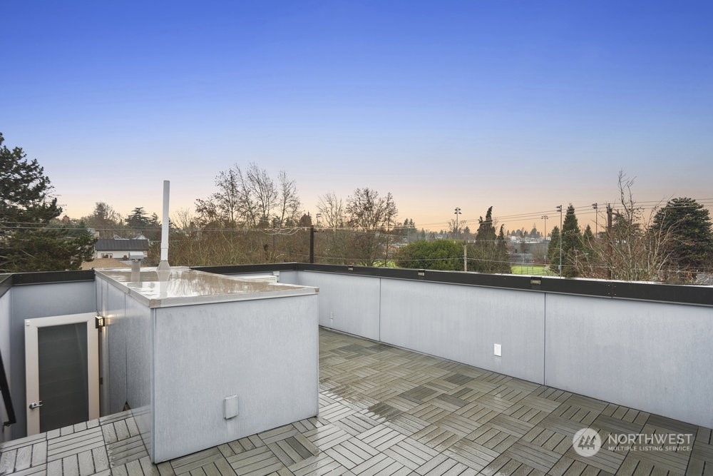 152 21st Avenue E Unit: B